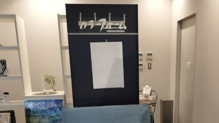 サインパネルパーション｜設置・移動が簡単な、組み立て式のサイン付きパーテーション