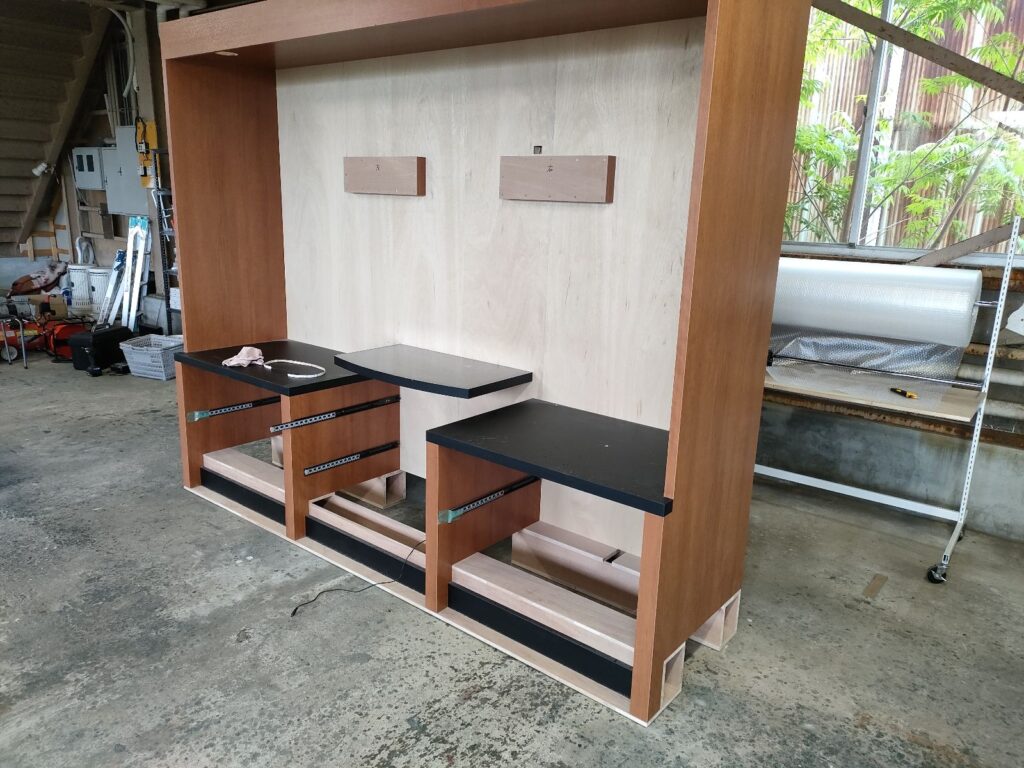 什器完成までの組立て工程について(コレカ富山センター)